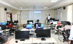 GAÜN’den genç bilişimcilere siber güvenlik eğitimi