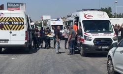 Gaziantep'te servis ile tır çarpıştı: Yaralılar var...