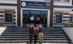 Zehir taciri jandarmadan kaçamadı