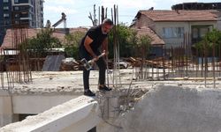 Kalitesiz beton nedeniyle kendi inşaatını ihbar etti