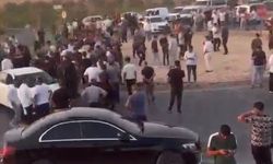 Nizip yolunda hayatını kaybedenlerin yakınları yolu trafiğe kapattı