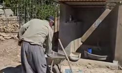 Ölen kızı için çeşme yaptı