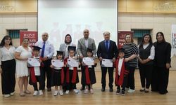 Gaziantep'te minik öğrenciler kep atarak mezun oldu