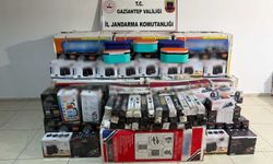 Gaziantep’te depodan yüzlerce kaçak elektronik çıktı