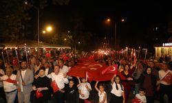 Nizip’te 30 Ağustos coşkusu sokaklara taştı