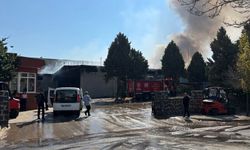 Gaziantep'te tekstil fabrikası alevlere teslim oldu