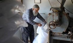 70 yıldır aynı değirmende tuz öğütüyor
