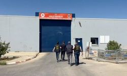 Şanlıurfa'da aranan 2 firari yakalandı