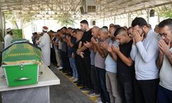 Gemi kazasında hayatını kaybeden çocuk gözyaşlarıyla uğurlandı