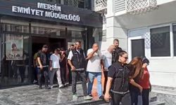 Hastane otoparkındaki araçta 256 bin 900 yasaklı madde! 2 şüpheli tutuklandı