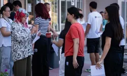 Milyonlarca adayın geleceğini belirleyecek sınav başladı