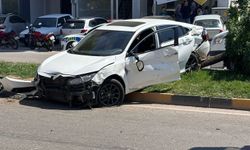 Gaziantep’te feci kaza: İki araç birbirine girdi
