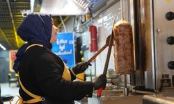 Erkek işi dediler, genç kadın döner ustası oldu