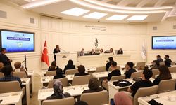 Fatma Şahin genç mimar adaylarıyla bir araya geldi