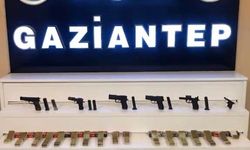 Gaziantep'te evden cephanelik çıktı: Binlerce fişek ele geçirildi