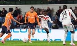 Gaziantep FK, Başakşehir karşısında ilk yarıyı geride kapattı