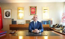 Bakan Ersoy duyurdu: Türk sinemasının yeni hikayelerine milyonluk destek