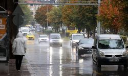 Gaziantep’te sağanak hayatı olumsuz etkiledi