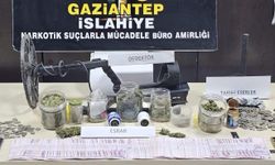 Gaziantep’te baskın yapılan evden tarihi eser çıktı