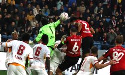 Gençlerbirliği-Galatasaray maçında ilk yarı beraberlikle tamamlandı