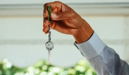 Yeni Başlayanlar İçin 2025 Emlakçı Açma Rehberi