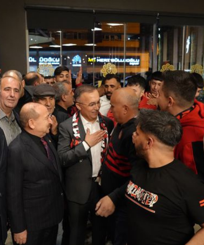 Gaziantep FK yöneticileri taraftarlarla iftarda buluştu