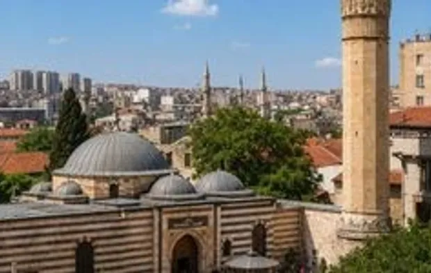 Gaziantep'in Asırlık Camileri Tarihe Işık Tutuyor