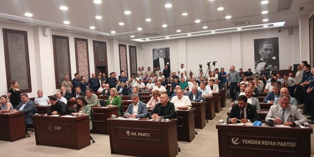 Eski paylaşımları Umut Yılmaz’ın başını ağrıtıyor