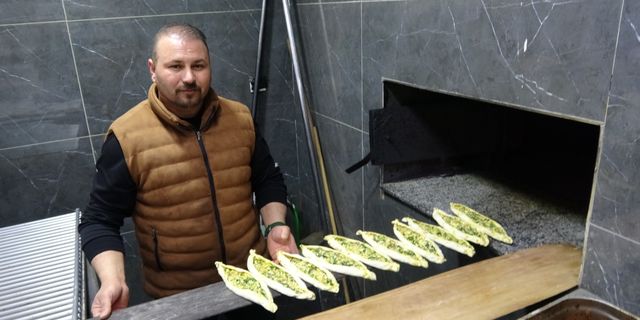 Depremde her şeyini kaybetti hayata tutundu