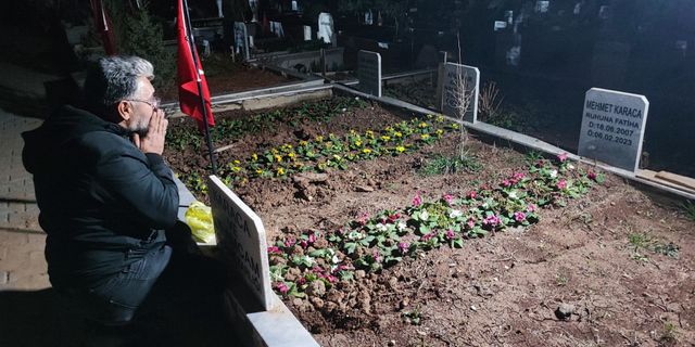 Depremde tüm ailesini kaybeden baba, gözyaşlarına hakim olamadı