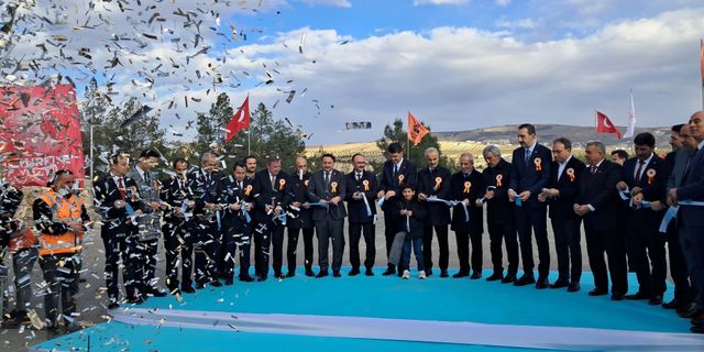 Bakan Uraloğlu Kilis’te Yeni Yolun Açılışını Yaptı