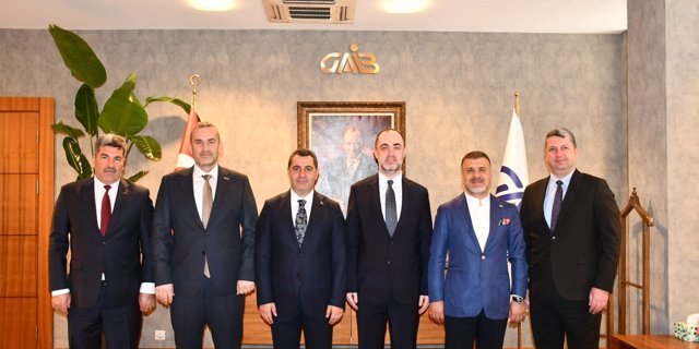 Milletvekili Bozgeyik ihracatçılarla buluştu