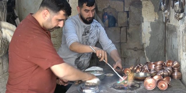 İkiz ustalar unutulmaya yüz tutan mesleğe hayat veriyor