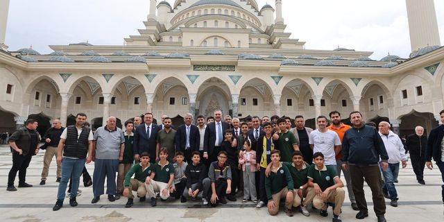Gaziantep’te gençlerle çifte buluşma