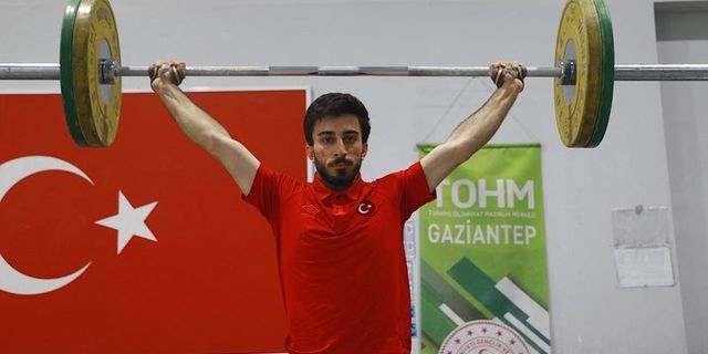 Milli halterci Harun Algül dördüncü Avrupa şampiyonluğunu hedefliyor