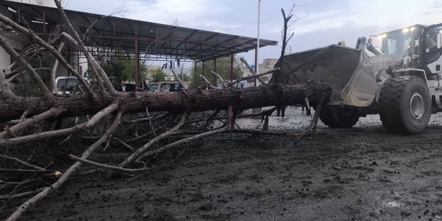 Nizip’te kapanan yollar açıldı