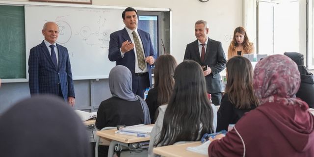 Yılmaz’dan öğrencilere destek çağrısı