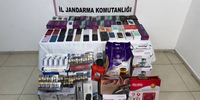 Kaçakçılık operasyonunda çok sayıda ürün ele geçirildi