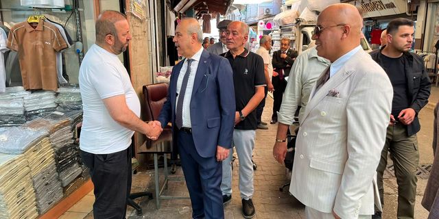 MHP'li Kılıç, tekstil esnafının taleplerini dinledi