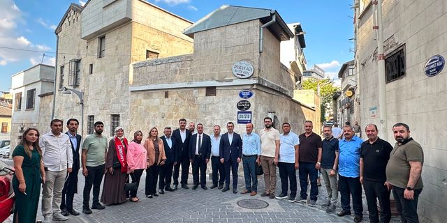 Bünyamin Bozgeyik, esnaf ve vatandaşla bir araya geldi