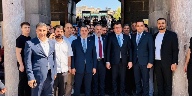 Bozgeyik, Diyarbakır’da Türkiye Yüzyılı Buluşmalarına katıldı