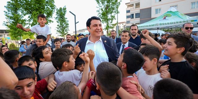 Başkan Yılmaz’dan ilkokul ve ortaokula eğitim desteği