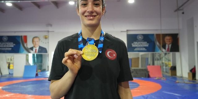 Babasının istemediği sporda Balkan şampiyonluğuna ulaştı