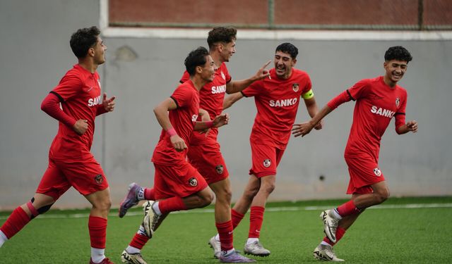 Gaziantep FK U19 takımı üst üste 6. galibiyetini aldı