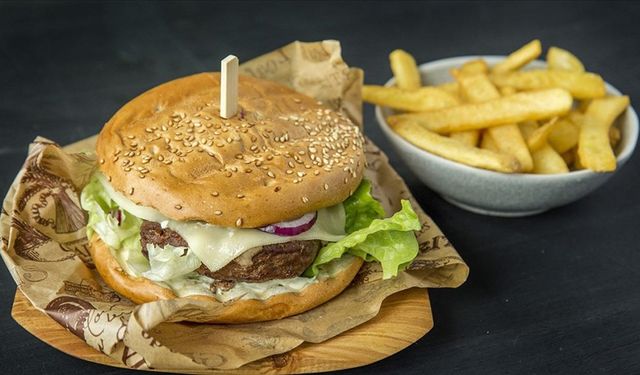 Fast food tüketimi öğrenme bozukluklarına neden oluyor