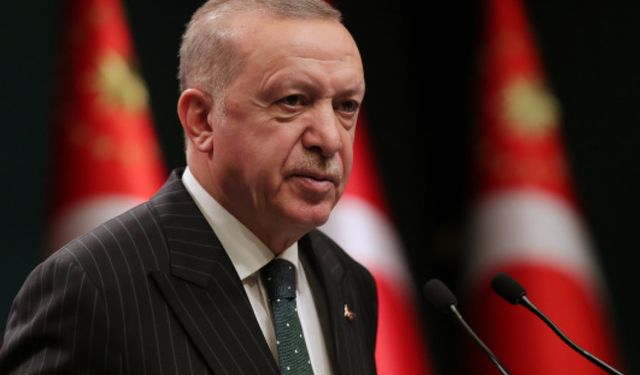 Cumhurbaşkanı Erdoğan, UEFA Gençlik Ligi'nde finale yükselen Trabzonspor'u tebrik etti