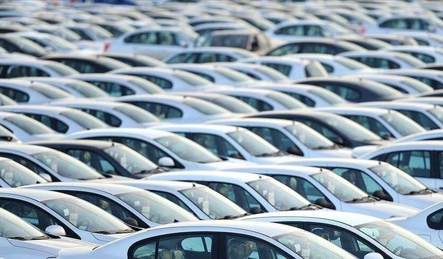 İkinci El Otomobil Pazarında Dalgalı Seyir