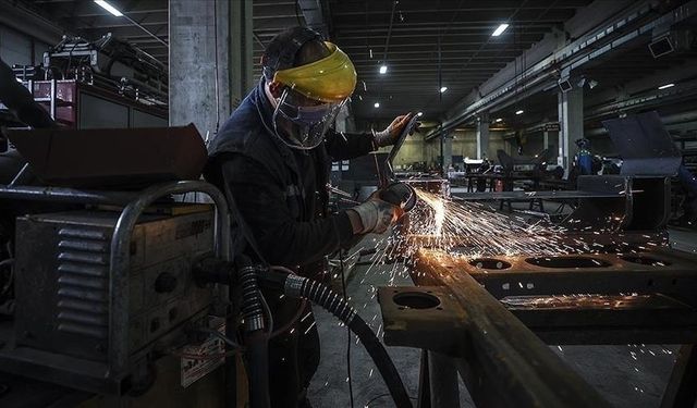 Sanayi üretimi yıllık yüzde ne kadar arttı