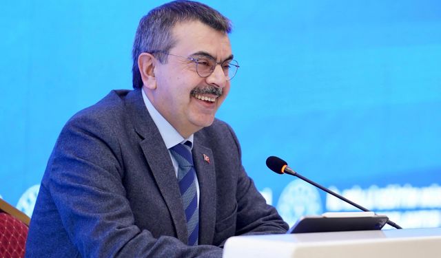 Yapay zeka destekli "Bakanlık Yönetim Sistemi" hayata geçiriliyor