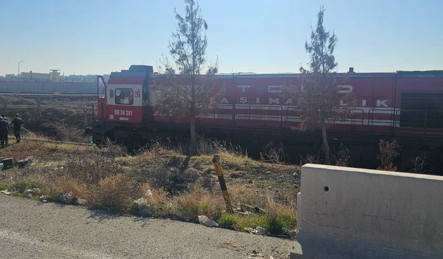 Karkamış’a yük treni seferleri başladı